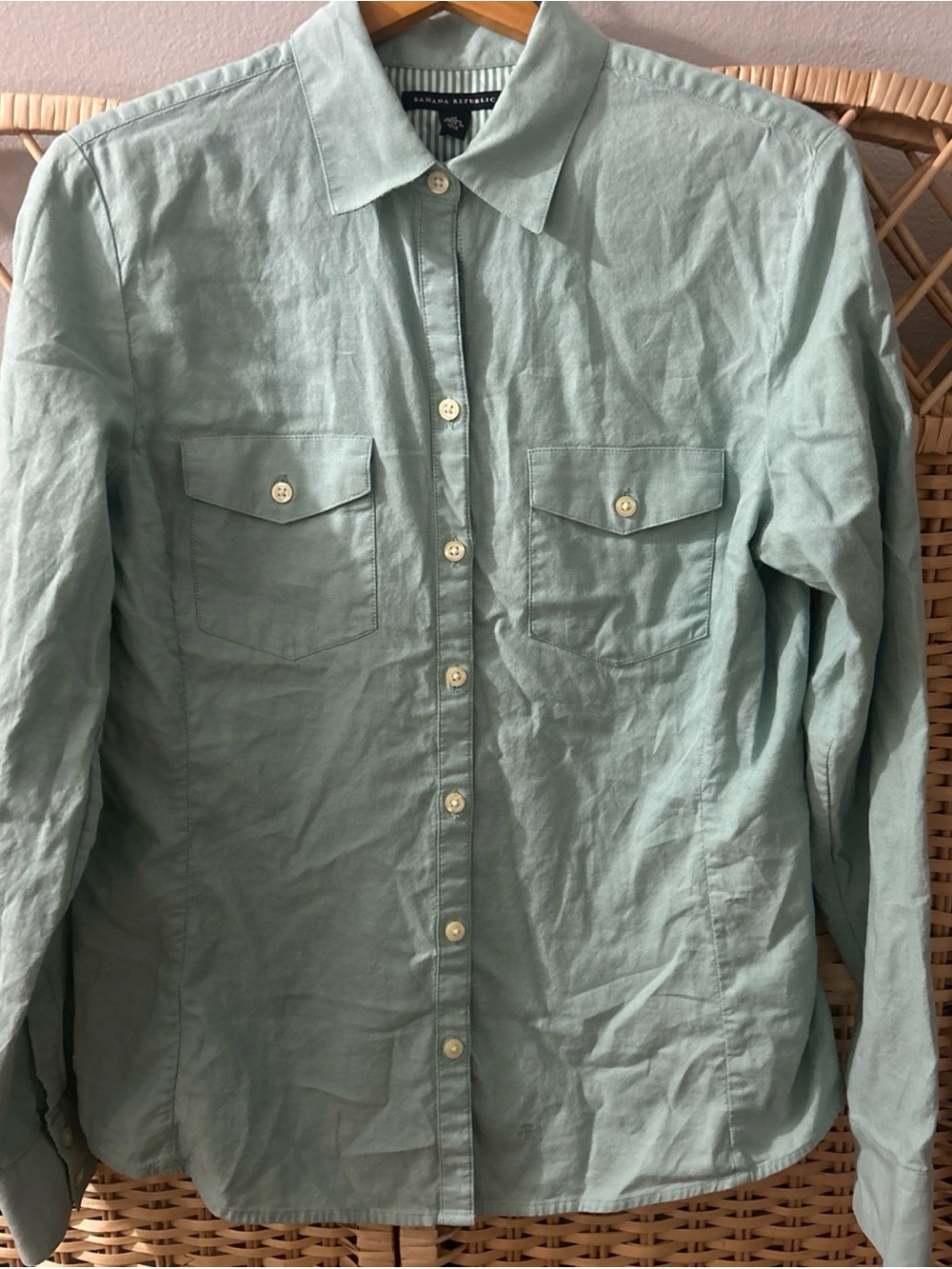 Banana Republic 100% Cotton Ladies Long Sleeve Button Down Size Med